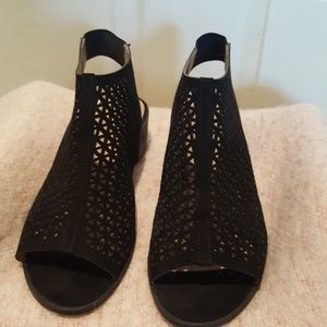 Black open toed mules
